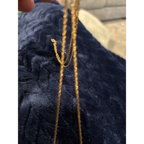 Gold Hammered Heart Pendant Necklace - Picture 2 of 4